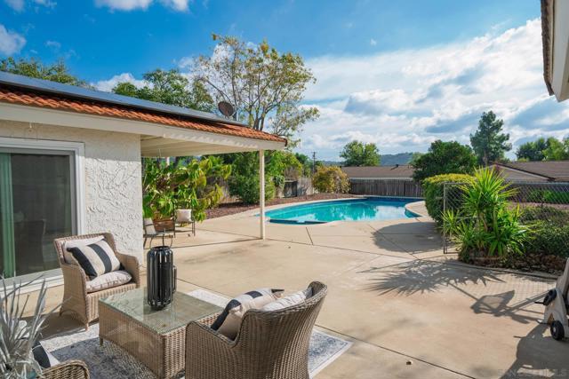 14105 Durhullen Dr, Poway CA: https://media.crmls.org/mediaz/2e77311a-a740-47b9-b34f-a5647a5d6098.jpg