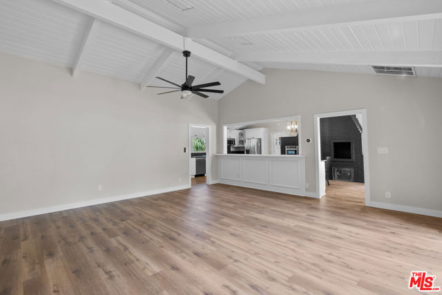 5656 Penfield Avenue, Woodland Hills CA: https://media.crmls.org/mediaz/2e777015-4fb5-4894-b305-f0813c93c387.jpg
