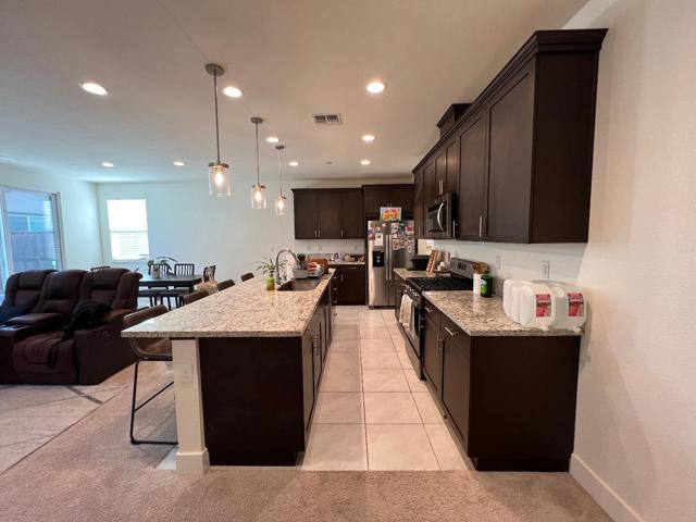 1460 Waterwheel Lane, Hollister CA: https://media.crmls.org/mediaz/2e779ac6-1ae0-4a87-9f12-bda2a259a350.jpg