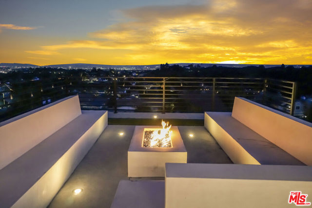 17764 Sidwell Street, Granada Hills CA: https://media.crmls.org/mediaz/2e78275a-3311-4fde-9551-b209fde9fa68.jpg
