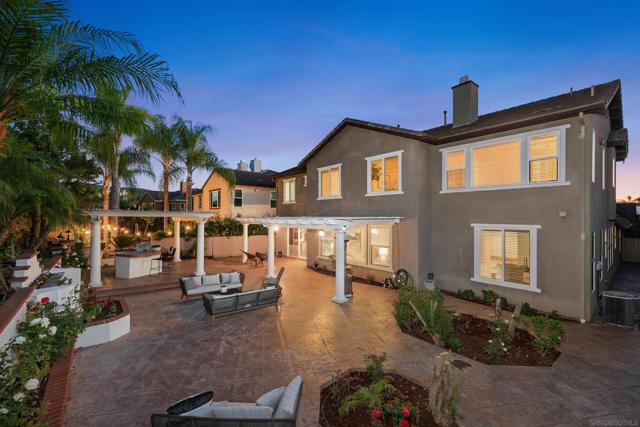 15363 Falcon Crest Ct, San Diego CA: https://media.crmls.org/mediaz/2e7897ad-2193-491d-bf1f-a2c001fe1a55.jpg