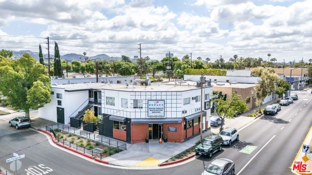 5940 San Fernando Road, Glendale CA: https://media.crmls.org/mediaz/2e78a4d7-3f9d-4a9f-818e-0c199a385a69.jpg