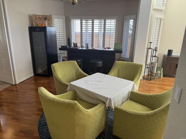 Detail Gallery Image 4 of 7 For 4980 Beauchamp Ct, San Diego,  CA 92130 - 6 Beds | 5 Baths