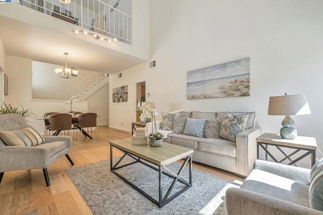 4834 Garnet Cmn, Fremont CA: https://media.crmls.org/mediaz/2e79d6e2-f8b9-4fae-bf74-4e432433c0c5.jpg