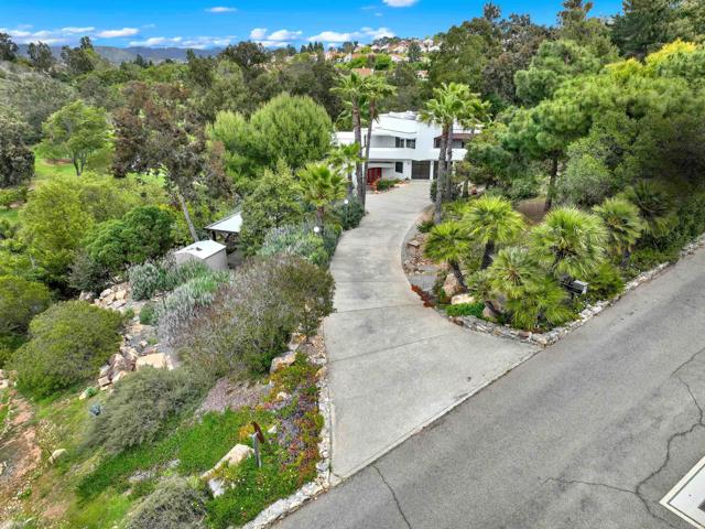 Detail Gallery Image 6 of 75 For 1710 via Allondra, San Marcos,  CA 92078 - 4 Beds | 4/1 Baths