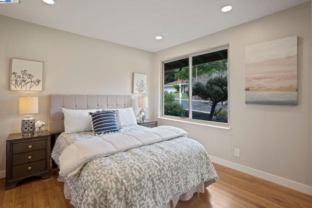 2371 Mallard Dr, Walnut Creek CA: https://media.crmls.org/mediaz/2e7a6812-acef-4170-8530-4d14f4241687.jpg