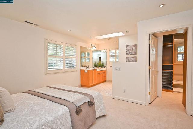 65 Dawn Dr, Pleasant Hill CA: https://media.crmls.org/mediaz/2e7a888a-92a2-40d3-a50e-5c45779521e5.jpg