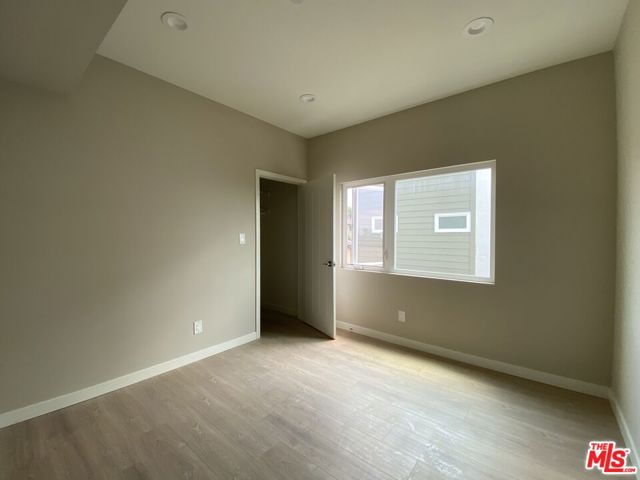 2201 W Court Street, Los Angeles CA: https://media.crmls.org/mediaz/2e7aa611-2930-4384-a2fb-85302b657314.jpg