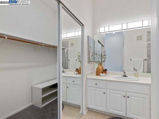 130 Sutter Creek Ln, San Ramon CA: https://media.crmls.org/mediaz/2e7ac41f-ccaa-481d-bab4-f47df52699a6.jpg