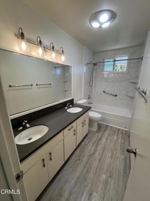 2943 Lexington Drive, Ventura CA: https://media.crmls.org/mediaz/2e7afee3-0129-4838-8a4b-188413d8eb1a.jpg