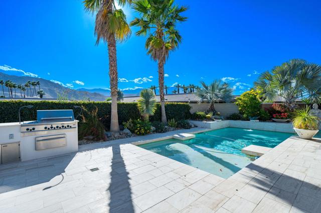 6 Camelot Court, Rancho Mirage, CA 92270