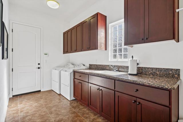80143 Miramonte Lane, La Quinta CA: https://media.crmls.org/mediaz/2e7b452c-737e-4eb3-96a9-b0e6784410b5.jpg