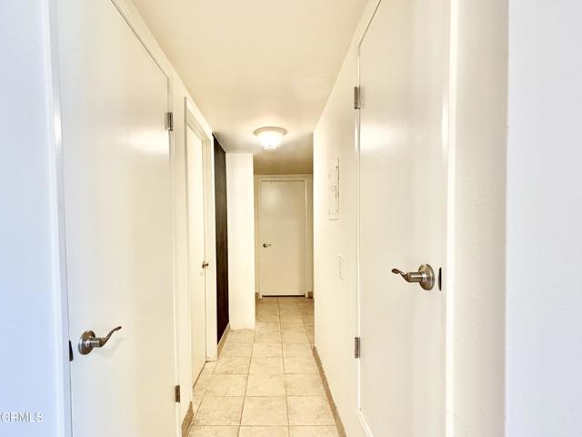 1300 Saratoga Avenue, Ventura CA: https://media.crmls.org/mediaz/2e7b5631-ea65-43e3-a2cb-69e481e307cc.jpg