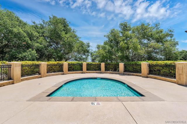 7727 Via Zafiro, San Diego CA: https://media.crmls.org/mediaz/2e7b6272-5759-4366-a9e8-268dcd4cb01d.jpg
