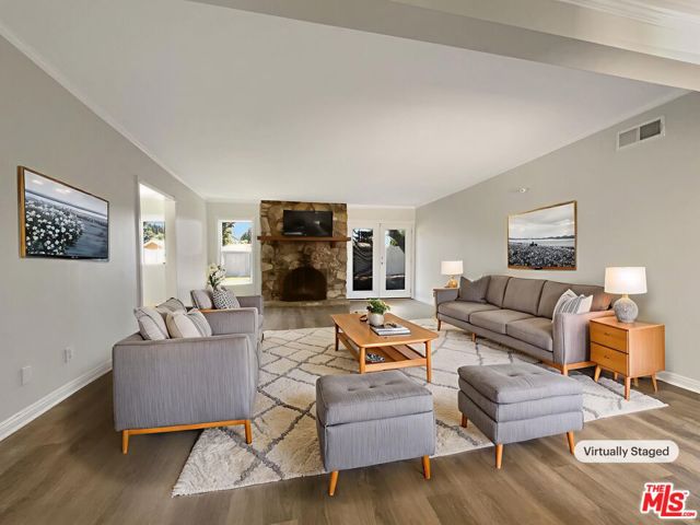 13864 Lexicon Avenue photo 2