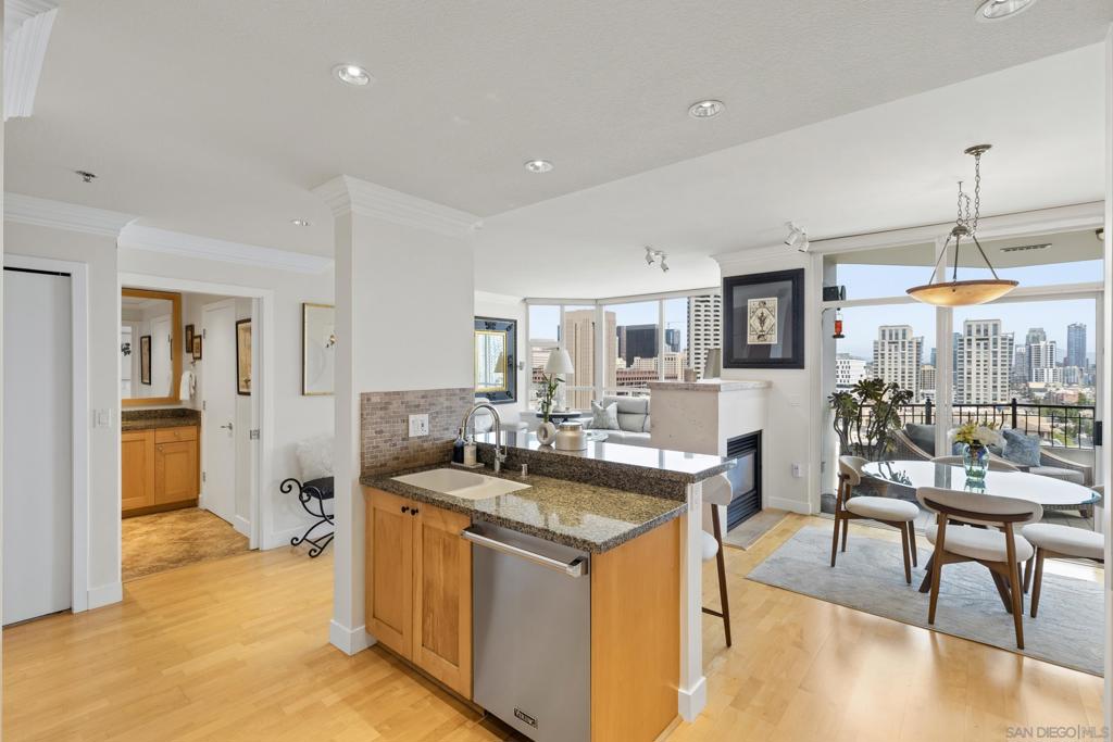700 Harbor Dr. - photo 7
