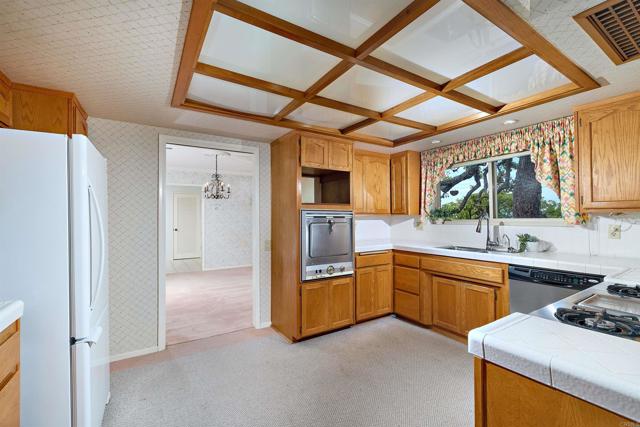 Detail Gallery Image 25 of 61 For 3190 Falcon Dr, Carlsbad,  CA 92008 - 5 Beds | 3 Baths