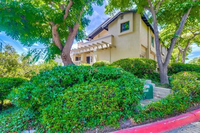 Detail Gallery Image 1 of 42 For 6055 Cirrus St, San Diego,  CA 92110 - 2 Beds | 2 Baths