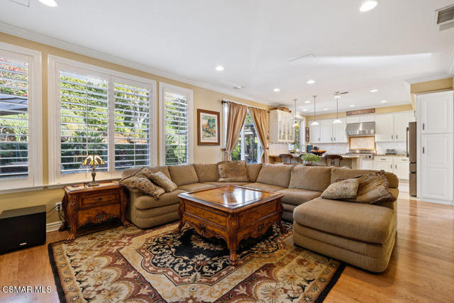2787 Stonecutter Street, Thousand Oaks CA: https://media.crmls.org/mediaz/2e7d9507-64c6-4b77-897b-8b37a5497608.jpg