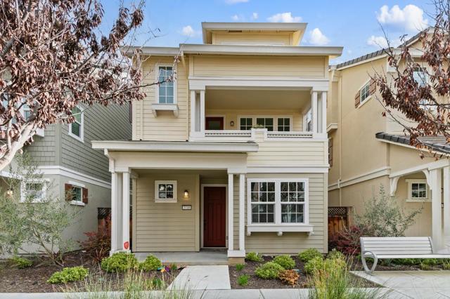 3718 Pyramid Way, Mountain View CA: https://media.crmls.org/mediaz/2e7f2c92-867e-4275-94d4-92c76ce79327.jpg