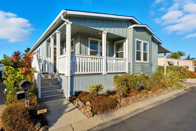 1541 Ortega, Hayward CA: https://media.crmls.org/mediaz/2e7f9dc3-a7ab-4a23-afa8-8378094c6151.jpg