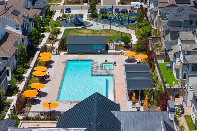 37456 Sand Drift Rd, Newark CA: https://media.crmls.org/mediaz/2e805389-d01b-455a-a338-37887cfd90a9.jpg