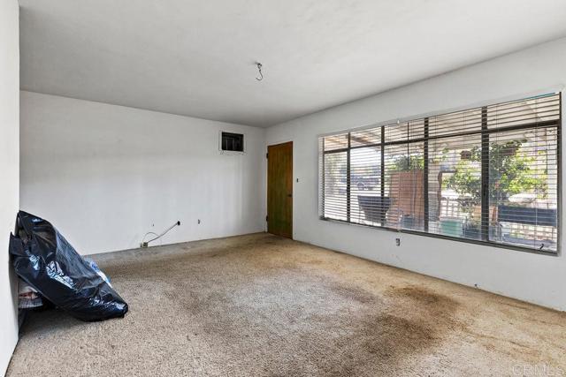 Detail Gallery Image 12 of 37 For 9732 Airport Vista, Santee,  CA 92071 - 3 Beds | 1 Baths