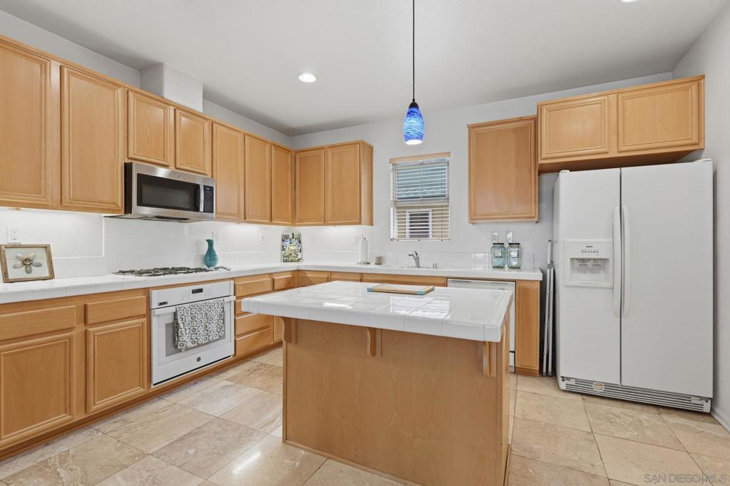 237 Marquette Ave - photo 12