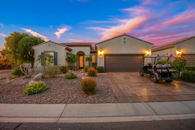 81662 Corte Valdemoro, Indio CA: https://media.crmls.org/mediaz/2e81b805-86dd-49cb-a025-00c8694dcb8c.jpg