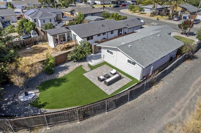 36523 Cherry St, Newark CA: https://media.crmls.org/mediaz/2e8204e5-834b-42f6-8663-b492f47c3e5e.jpg