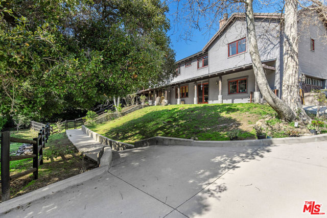 801 Crater Camp Drive photo 2
