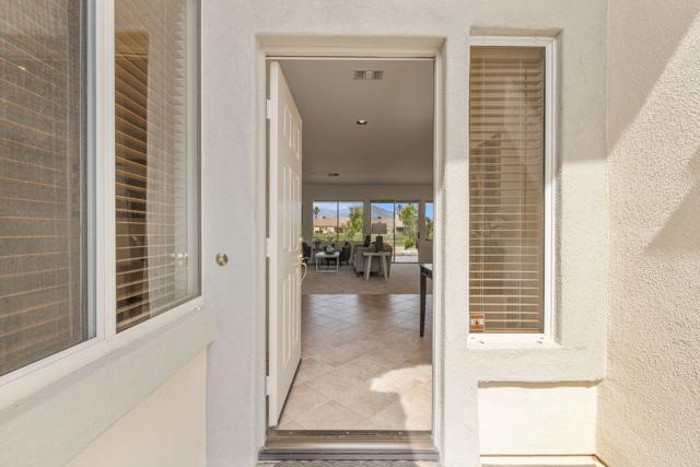 38995 Brandywine Avenue, Palm Desert CA: https://media.crmls.org/mediaz/2e82f6d9-2a94-47a9-af07-fa56daeb2d07.jpg