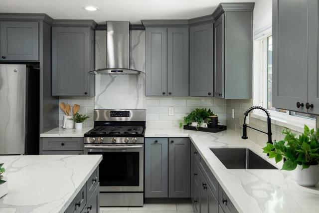 2381 Rosita Avenue, Santa Clara CA: https://media.crmls.org/mediaz/2e8350ca-6d54-4d31-8c74-401f6bb7bf9e.jpg