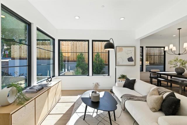 312 W 39th Avenue, San Mateo CA: https://media.crmls.org/mediaz/2e84a0ba-813d-42e8-aef8-653916216552.jpg