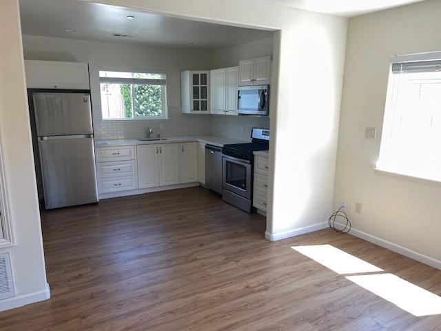 935 S Eldorado Street, San Mateo CA: https://media.crmls.org/mediaz/2e8587aa-d582-4c63-8ec8-c5a2cbf24648.jpg