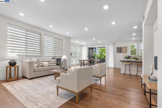 5700 Greige Cir, Dublin CA: https://media.crmls.org/mediaz/2e85f32a-f4f0-4e62-a5c7-25e179a1f8fd.jpg