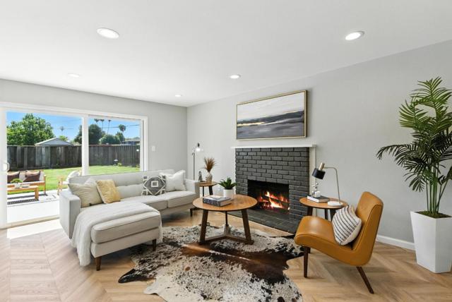 2924 Via Encinitas, San Jose CA: https://media.crmls.org/mediaz/2e86840a-cda7-4cc6-bcc4-1e8f21da369c.jpg