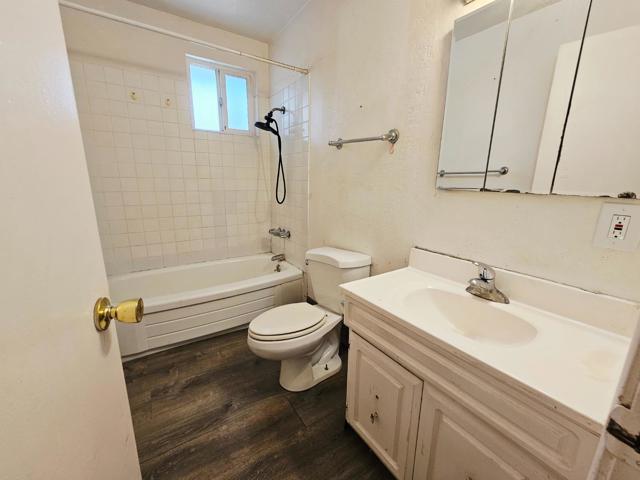 227 Whirlaway Drive, San Jose CA: https://media.crmls.org/mediaz/2e86989a-c1fe-439a-8029-3ddd20e33f53.jpg