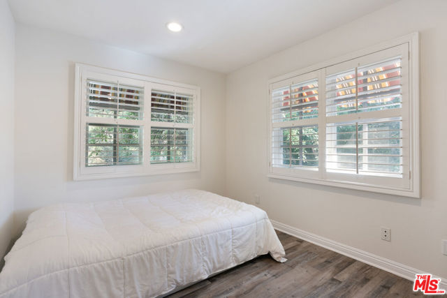 483 Sturtevant Drive, Sierra Madre CA: https://media.crmls.org/mediaz/2e8780ea-b03a-4ad7-a753-38ea425cef5d.jpg