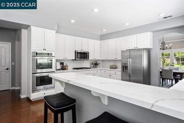 825 Bertram St, Walnut Creek CA: https://media.crmls.org/mediaz/2e87fe76-c306-410c-9778-aeaa9c5d2abc.jpg