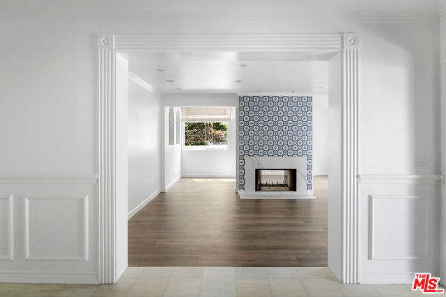 502 Smithwood Drive, Beverly Hills CA: https://media.crmls.org/mediaz/2e880f2c-d87c-4ad4-89d2-3bfa30c89f37.jpg