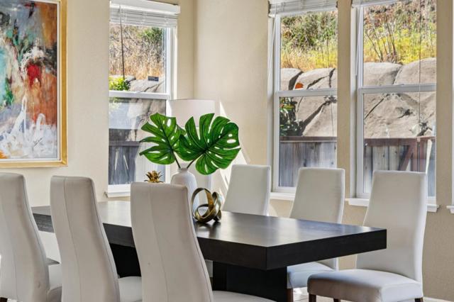 58 Pointe View Place, South San Francisco CA: https://media.crmls.org/mediaz/2e88cfec-91d7-4a54-83e2-327d87d3aed0.jpg