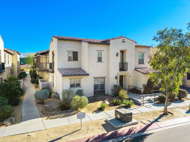 154 Paseo Bravo, Palm Desert, CA 92211