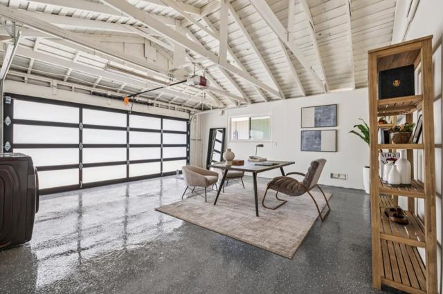 3706 Laurel Way, Redwood City CA: https://media.crmls.org/mediaz/2e89d24c-5493-4349-858d-d9cc427e332f.jpg