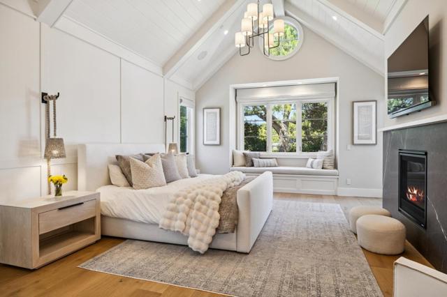 55 Irving Avenue, Atherton CA: https://media.crmls.org/mediaz/2e8a6897-4a52-4ace-80c2-69bb50953b78.jpg