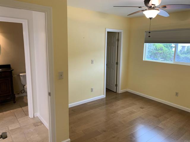 Detail Gallery Image 8 of 18 For 7229 Fay Ave, La Jolla,  CA 92037 - 4 Beds | 2 Baths