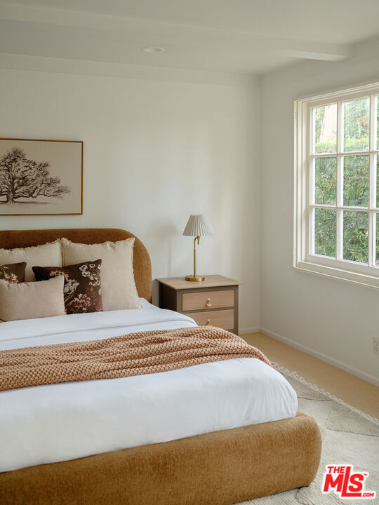 2 Eucalyptus Lane, Rolling Hills CA: https://media.crmls.org/mediaz/2e8be390-91eb-4117-abdf-621ec101f59c.jpg