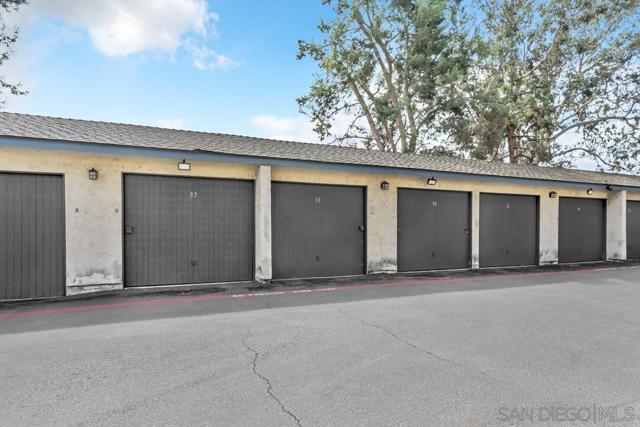5875 Reo Ter, San Diego CA: https://media.crmls.org/mediaz/2e8be680-0746-4350-8757-44598aaa5ed1.jpg