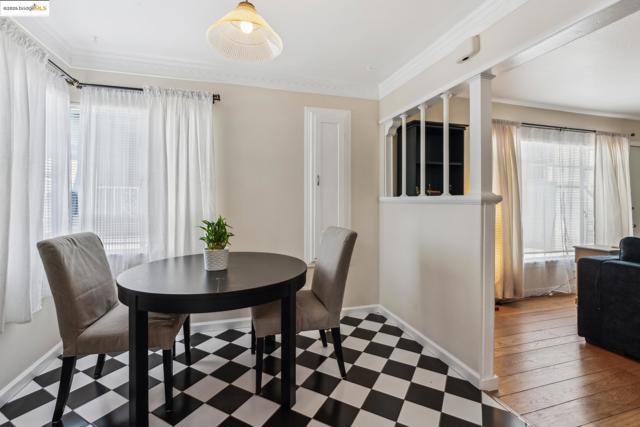 688 Alcatraz Ave, Oakland CA: https://media.crmls.org/mediaz/2e8ce9b6-8b19-4fb4-838f-32ff9538ab4c.jpg