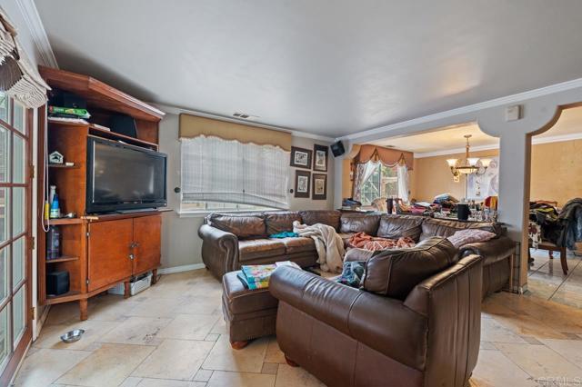 1134 Carlsbad Street, Spring Valley CA: https://media.crmls.org/mediaz/2e8d6b5a-4707-471e-bfc2-bbd606f9600f.jpg